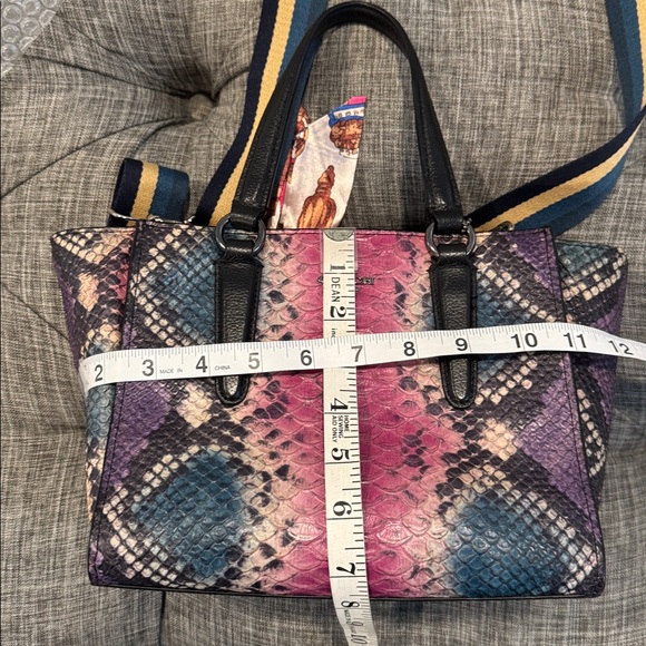 Coach Bag Crosby Python Embossed Leather Carryall Small Purple Pink Tote Rare - Picture 17 of 17